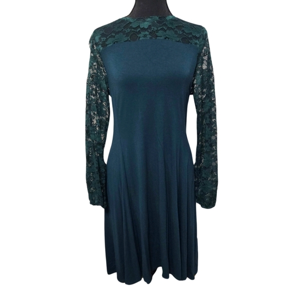Apt. 9 Green Knit Dress with Long lace sleeves Size Medium - Picture 1 of 6